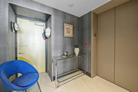 Copropriété à vendre à Miami, Floride: 1 chambre, 98.01 m2 № 1949998 - photo 7