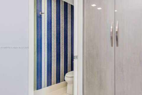 Copropriété à vendre à Miami, Floride: 1 chambre, 98.01 m2 № 1949998 - photo 19
