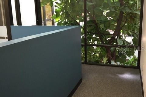 Immobilier commercial à louer à Tampa, Floride: 158.96 m2 № 2150842 - photo 10