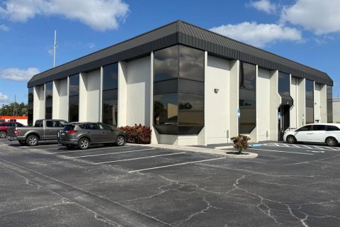 Immobilier commercial à louer à Tampa, Floride: 158.96 m2 № 2150842 - photo 6