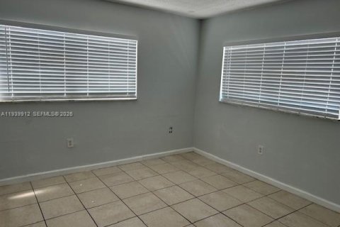 Condominio en venta en Pembroke Park, Florida, 3 dormitorios, 110.55 m2 № 2252794 - foto 6