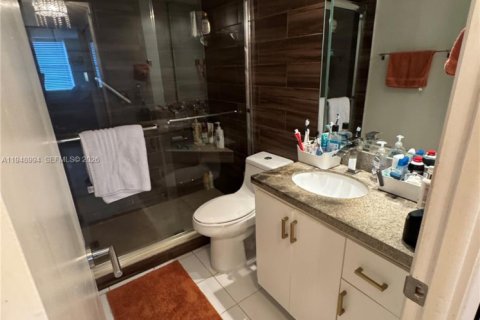 Condo in Aventura, Florida, 1 bedroom  № 2004835 - photo 18