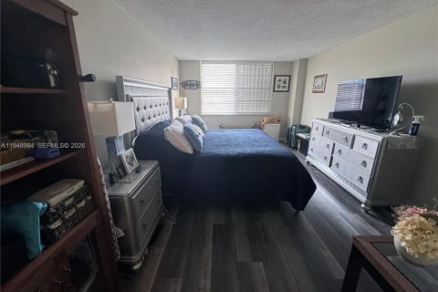 Condo in Aventura, Florida, 1 bedroom  № 2004835 - photo 23