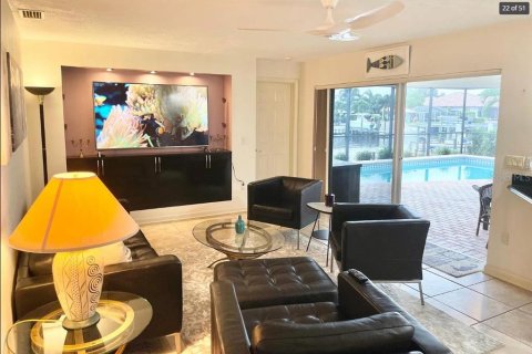 Villa ou maison à louer à Saint Petersburg, Floride: 4 chambres, 209.59 m2 № 2134656 - photo 23