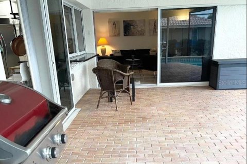 Villa ou maison à louer à Saint Petersburg, Floride: 4 chambres, 209.59 m2 № 2134656 - photo 24
