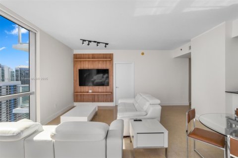 Condo in Miami, Florida, 2 bedrooms № 1790711 - photo 8