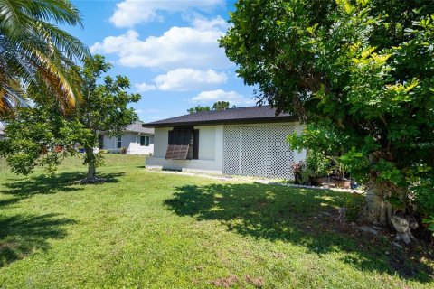 Casa en venta en Port Charlotte, Florida, 2 dormitorios, 130.06 m2 № 1902930 - foto 28