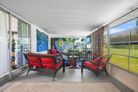 Casa en venta en Port Charlotte, Florida, 2 dormitorios, 130.06 m2 № 1902930 - foto 24