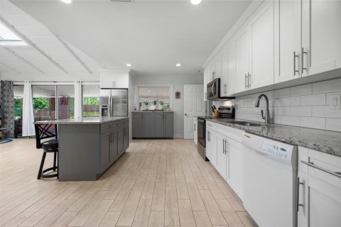 Casa en venta en Port Charlotte, Florida, 2 dormitorios, 130.06 m2 № 1902930 - foto 9