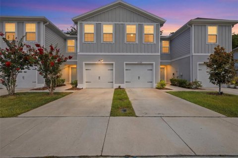 Townhouse in New Port Richey, Florida 3 bedrooms, 133.78 sq.m. № 2151055 - photo 3