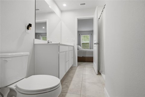 Townhouse in New Port Richey, Florida 3 bedrooms, 133.78 sq.m. № 2151055 - photo 24