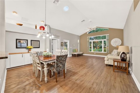 Villa ou maison à vendre à Ocala, Floride: 2 chambres, 148.27 m2 № 2430968 - photo 8