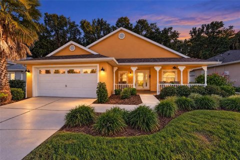 Villa ou maison à Ocala, Floride 2 chambres, 148.27 m2 № 2430968
