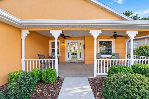 Villa ou maison à vendre à Ocala, Floride: 2 chambres, 148.27 m2 № 2430968 - photo 3