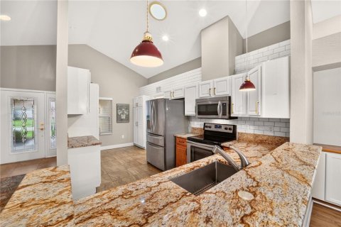 Villa ou maison à vendre à Ocala, Floride: 2 chambres, 148.27 m2 № 2430968 - photo 11