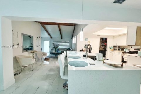 Купить виллу или дом в Санрайз, Флорида 3 спальни, 122.54м2, № 2189594 - фото 8