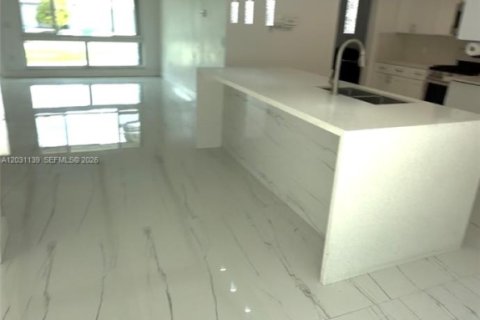 Купить виллу или дом в Санрайз, Флорида 3 спальни, 122.54м2, № 2189594 - фото 19
