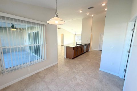 Villa ou maison à louer à Palm Coast, Floride: 4 chambres, 224.82 m2 № 2427507 - photo 15