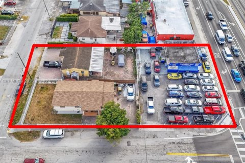 Immobilier commercial à vendre à Hialeah, Floride № 2077626 - photo 15