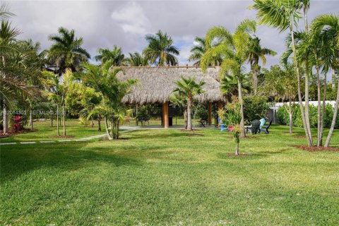Купить виллу или дом в Майами, Флорида 5 спален, 334.45м2, № 2076102 - фото 9