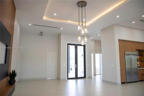 Купить виллу или дом в Майами, Флорида 5 спален, 334.45м2, № 2076102 - фото 22