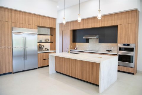 Купить виллу или дом в Майами, Флорида 5 спален, 334.45м2, № 2076102 - фото 23