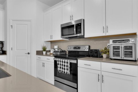 Casa en venta en Davenport, Florida, 5 dormitorios, 322.09 m2 № 2156980 - foto 24