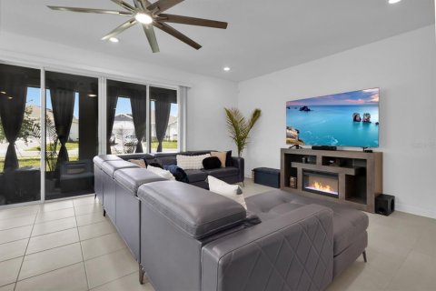 Casa en venta en Davenport, Florida, 5 dormitorios, 322.09 m2 № 2156980 - foto 12