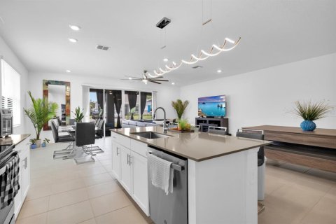 Casa en venta en Davenport, Florida, 5 dormitorios, 322.09 m2 № 2156980 - foto 20