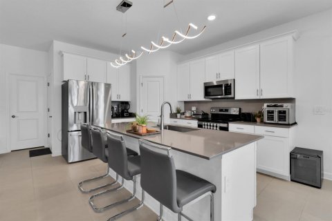 Casa en venta en Davenport, Florida, 5 dormitorios, 322.09 m2 № 2156980 - foto 16
