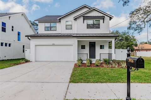 House in Tampa, Florida 4 bedrooms, 203.83 sq.m. № 1326353 - photo 5