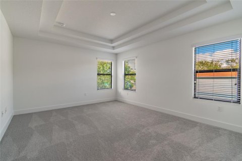 House in Tampa, Florida 4 bedrooms, 203.83 sq.m. № 1326353 - photo 14