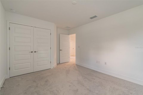 House in Tampa, Florida 4 bedrooms, 203.83 sq.m. № 1326353 - photo 22
