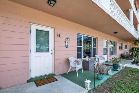 Condo in Clearwater, Florida, 1 bedroom № 2203061 - photo 2