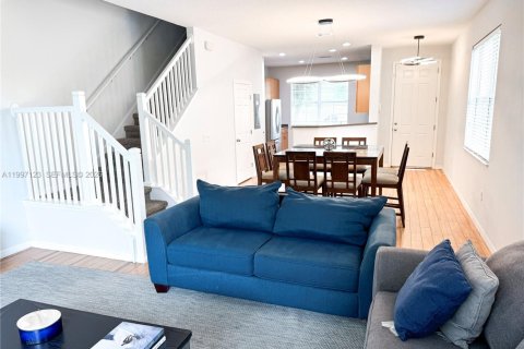 Townhouse in Kissimmee, Florida 3 bedrooms № 2060604 - photo 7