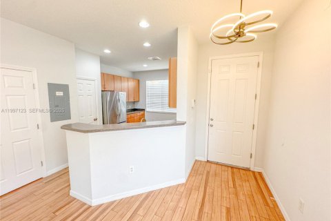 Townhouse in Kissimmee, Florida 3 bedrooms № 2060604 - photo 5