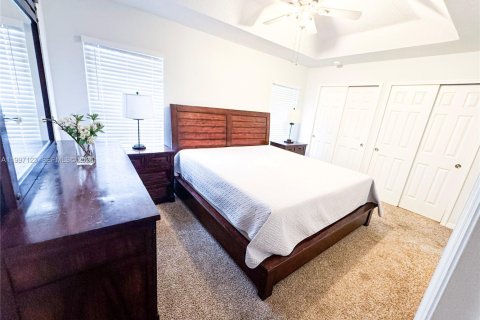 Townhouse in Kissimmee, Florida 3 bedrooms № 2060604 - photo 13