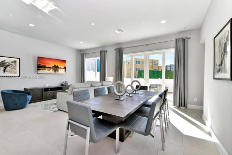 Copropriété à vendre à Kissimmee, Floride: 3 chambres № 2088829 - photo 9