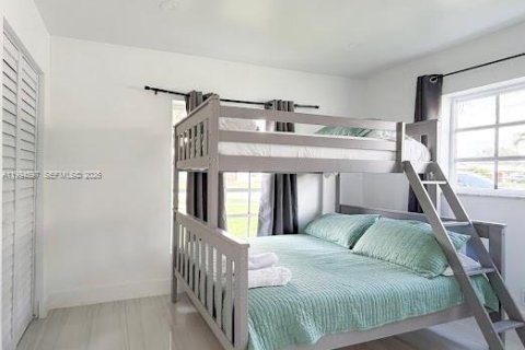 Casa en venta en Margate, Florida, 4 dormitorios, 178.47 m2 № 2056320 - foto 28