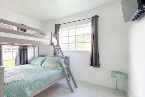 Casa en venta en Margate, Florida, 4 dormitorios, 178.47 m2 № 2056320 - foto 29