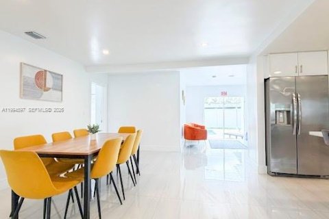 Casa en venta en Margate, Florida, 4 dormitorios, 178.47 m2 № 2056320 - foto 10