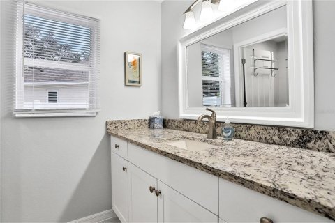 Villa ou maison à louer à Bradenton, Floride: 3 chambres, 118.36 m2 № 2298759 - photo 29