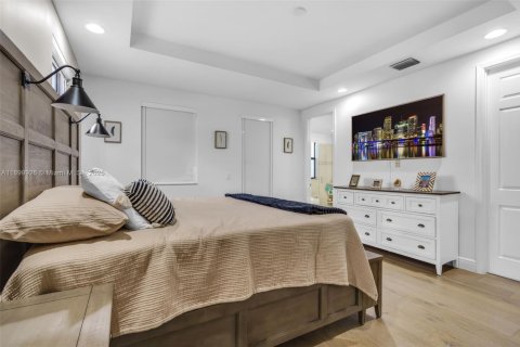 Townhouse in Doral, Florida 5 bedrooms, 250.46 sq.m. № 1953006 - photo 23
