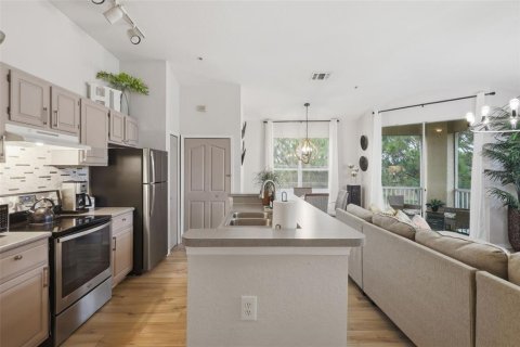 Condo in Kissimmee, Florida, 1 bedroom № 2117257 - photo 3