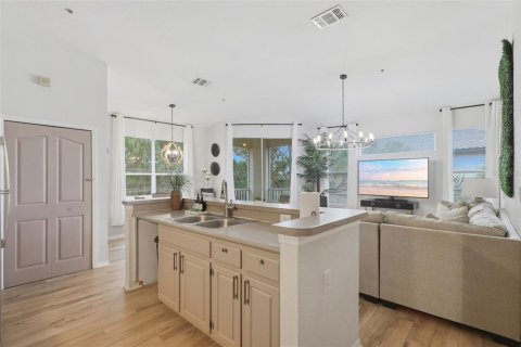 Condo in Kissimmee, Florida, 1 bedroom № 2117257 - photo 5