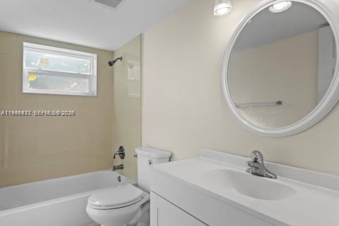 Immobilier commercial à vendre à Fort Lauderdale, Floride: 451.04 m2 № 2007244 - photo 11