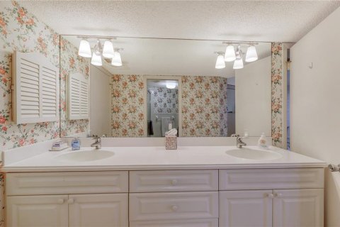 Copropriété à vendre à Longboat Key, Floride: 2 chambres, 129.41 m2 № 2093653 - photo 17