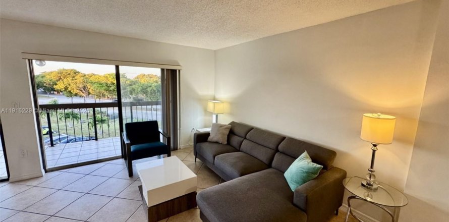 Condo à Miami, Floride, 2 chambres  № 1971055