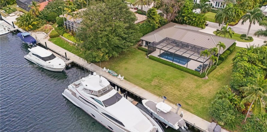 House in Key Largo, Florida 3 bedrooms № 2037743