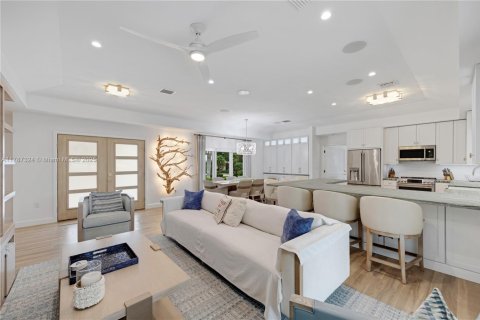 House in Key Largo, Florida 3 bedrooms № 2037743 - photo 8